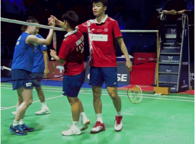 法国队绝杀丹麦队，黄鸭组合刷新纪录