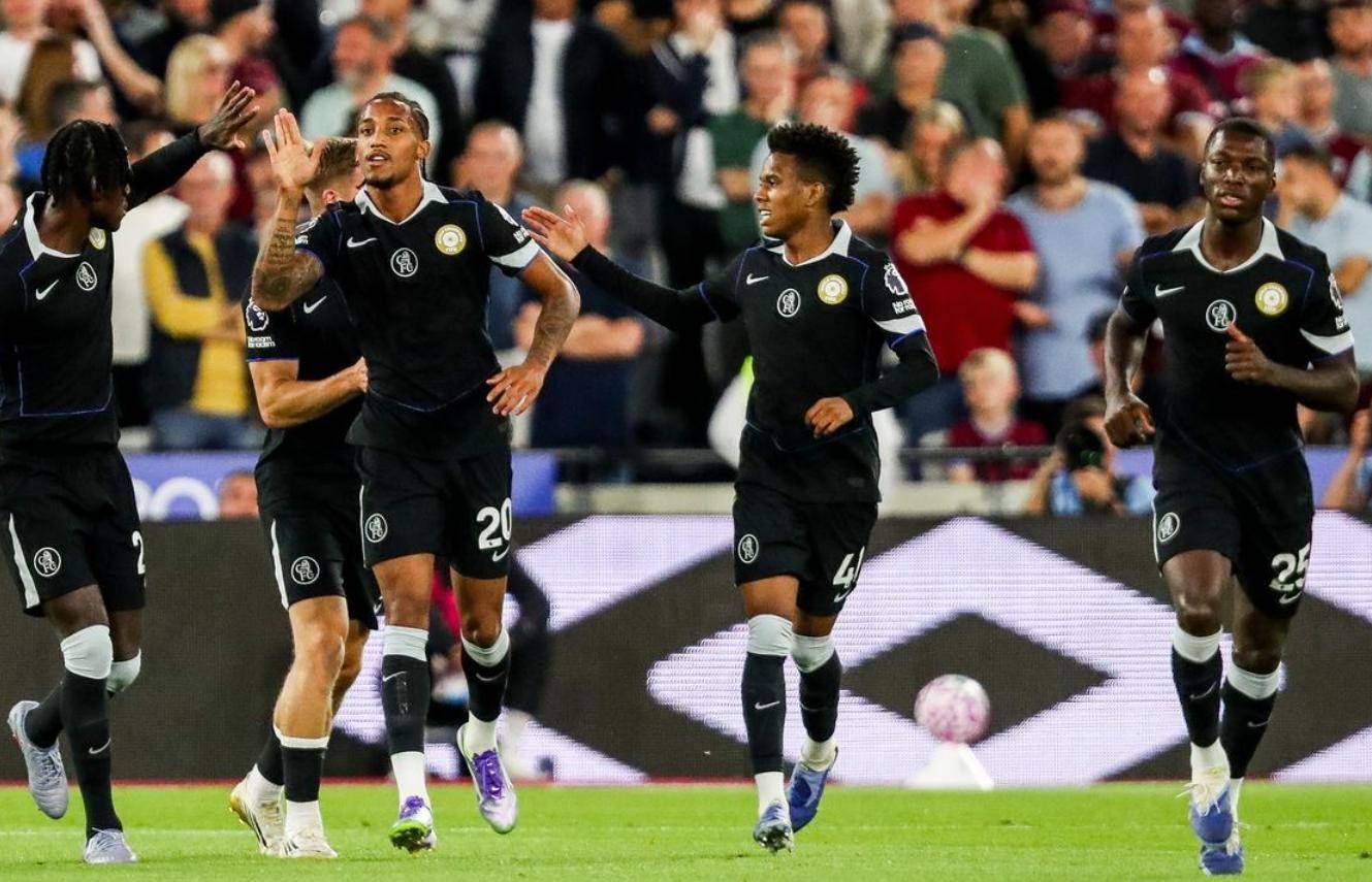 雷火电竞主播-切尔西新援首次亮相，表现抢眼获得球迷喝彩