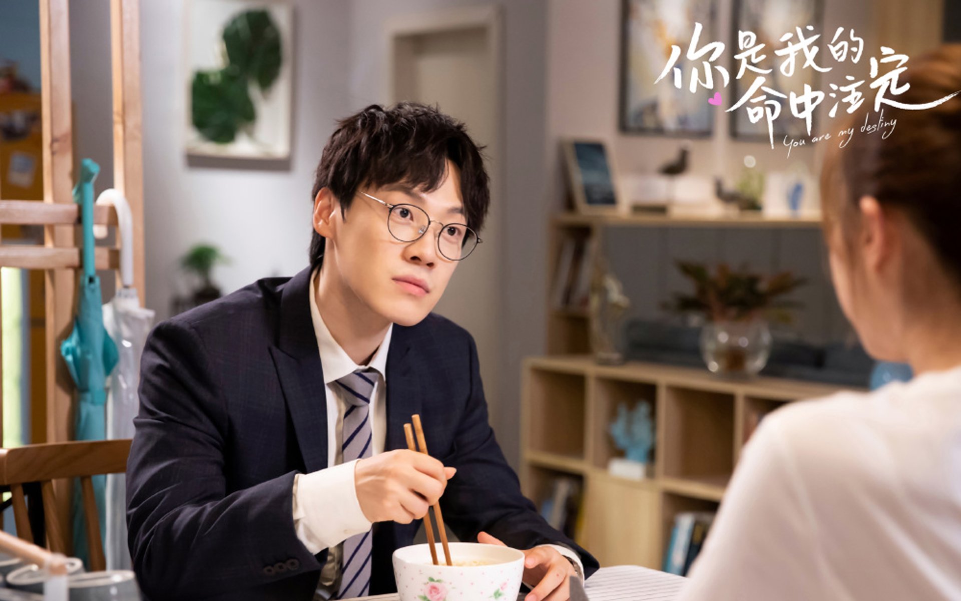 雷火电竞简介-足球奇迹夜，巴西黑马力克曼联，伊布在意甲焦点战独领风骚