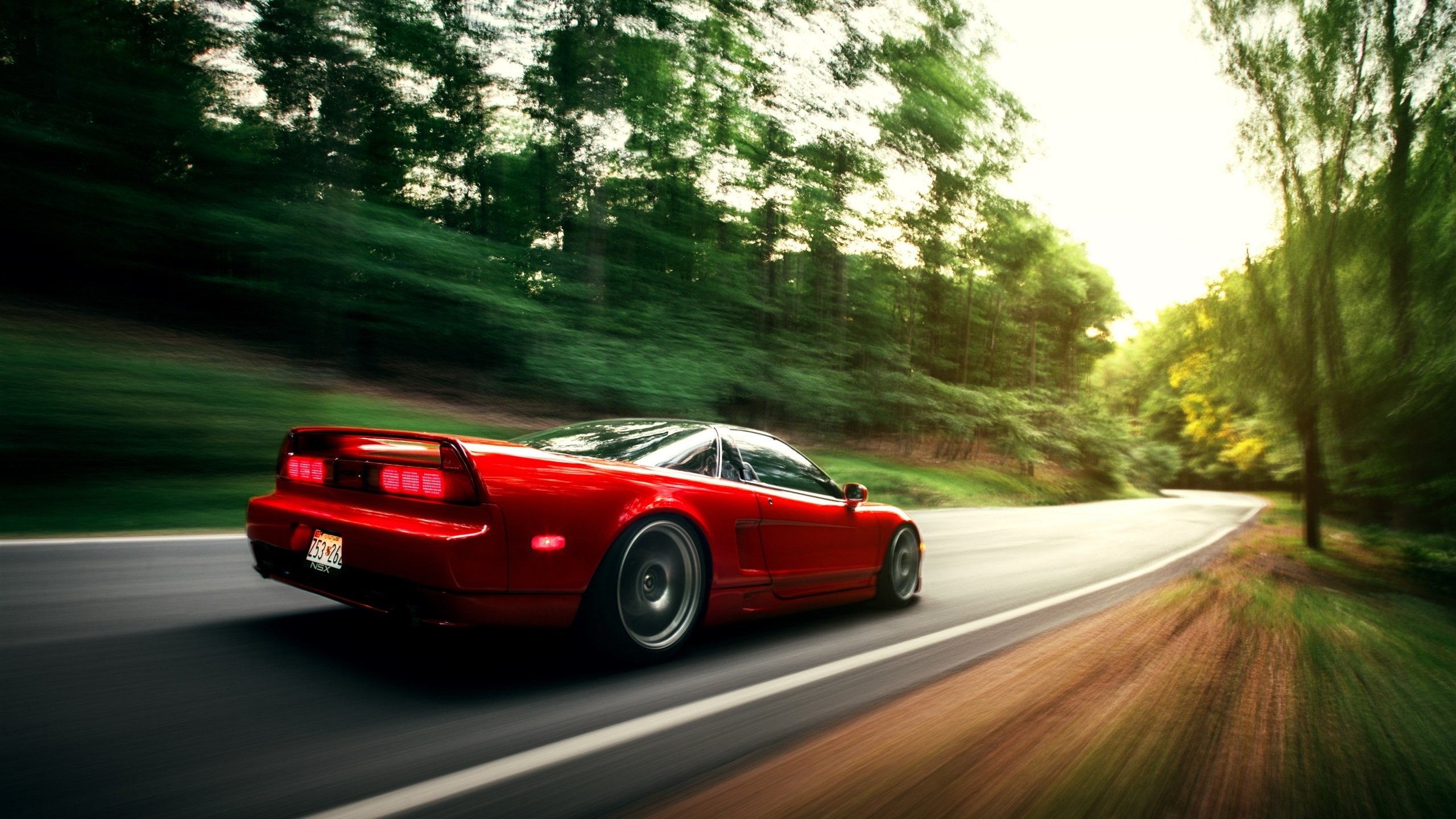 雷火电竞主播-利拉德连斩15分锁定胜局，国王力克上海迎季前赛首胜