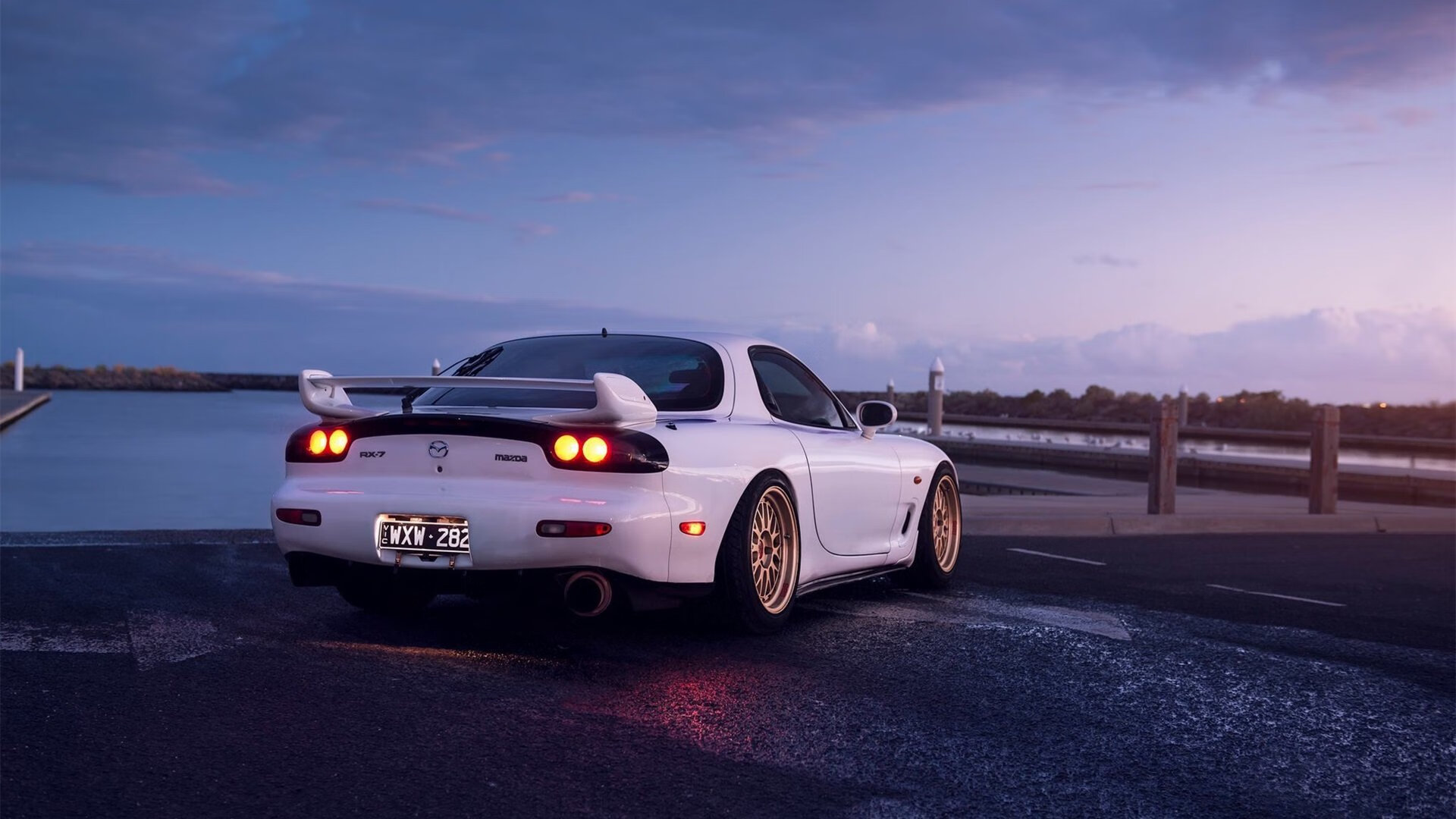 雷火电竞合作-德甲争冠夜惊现外挂？本泽马天神下凡改写剧本！