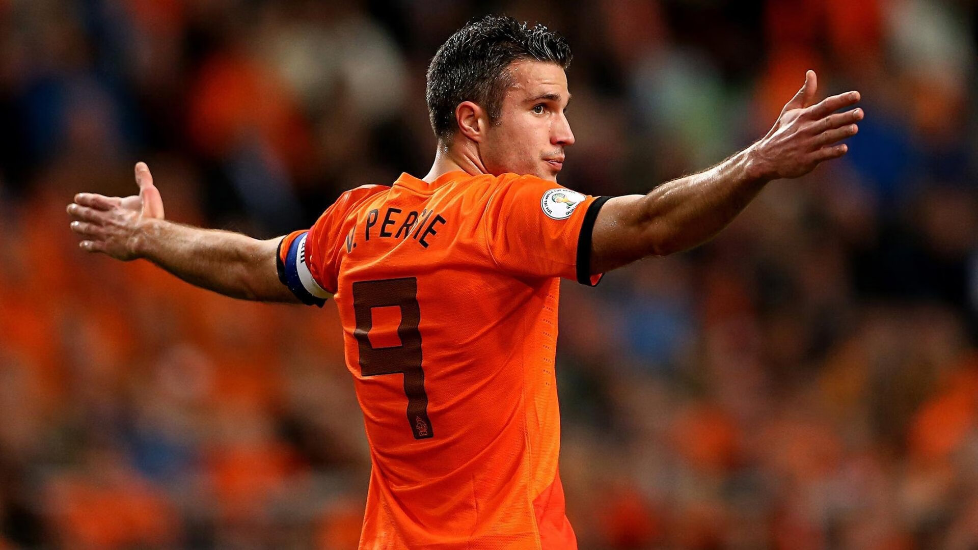 雷火电竞主播-长空利爪撕裂紫金幕布，杰伦·格林打破质疑的封神之夜