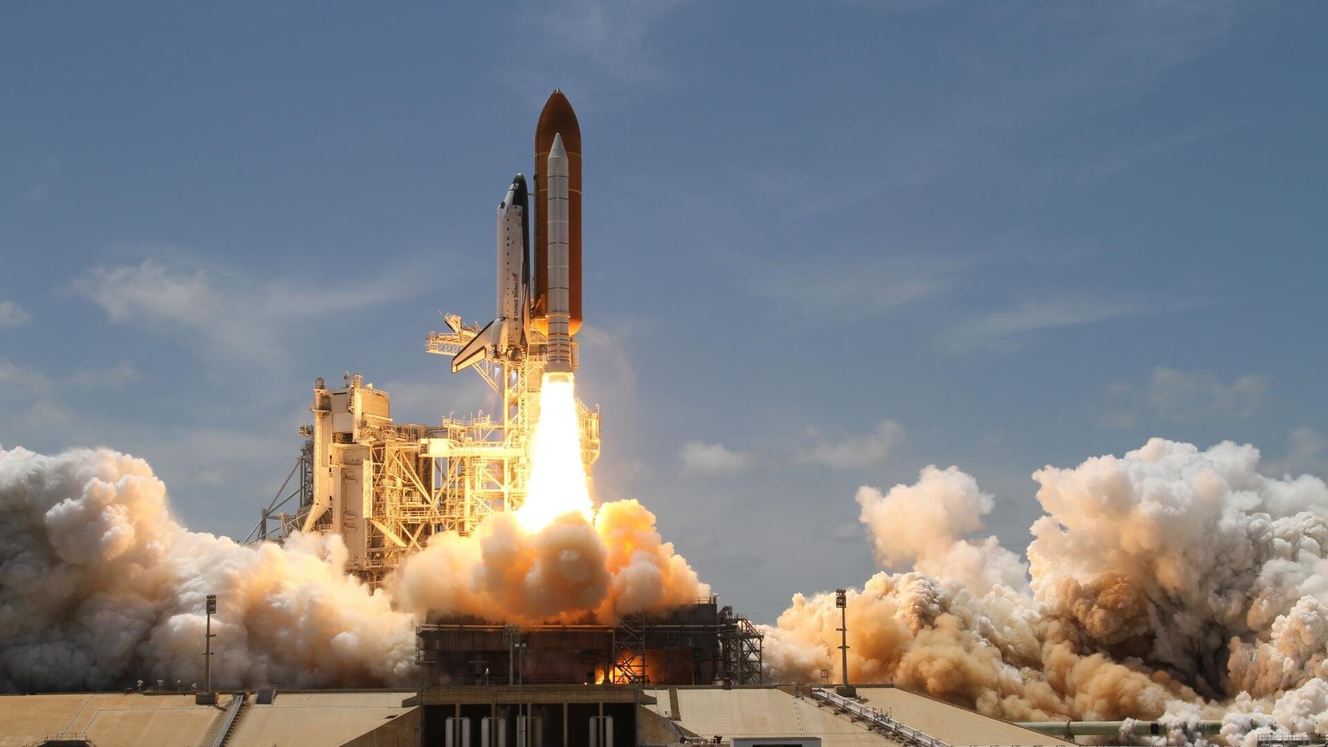 雷火电竞主播-当七尺长人化身棋手，恩比德如何在热火对阵马刺之战中成为节奏中枢